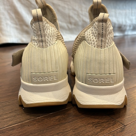 Sorel Kinetic Sneaker cream & tan size 9.5 - Picture 4 of 6
